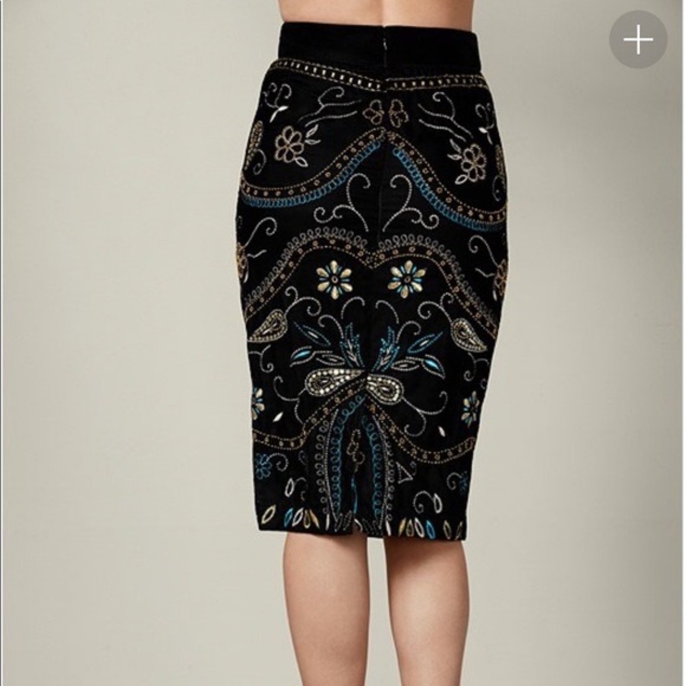 NWT Stunning embroidered, sequins skirt